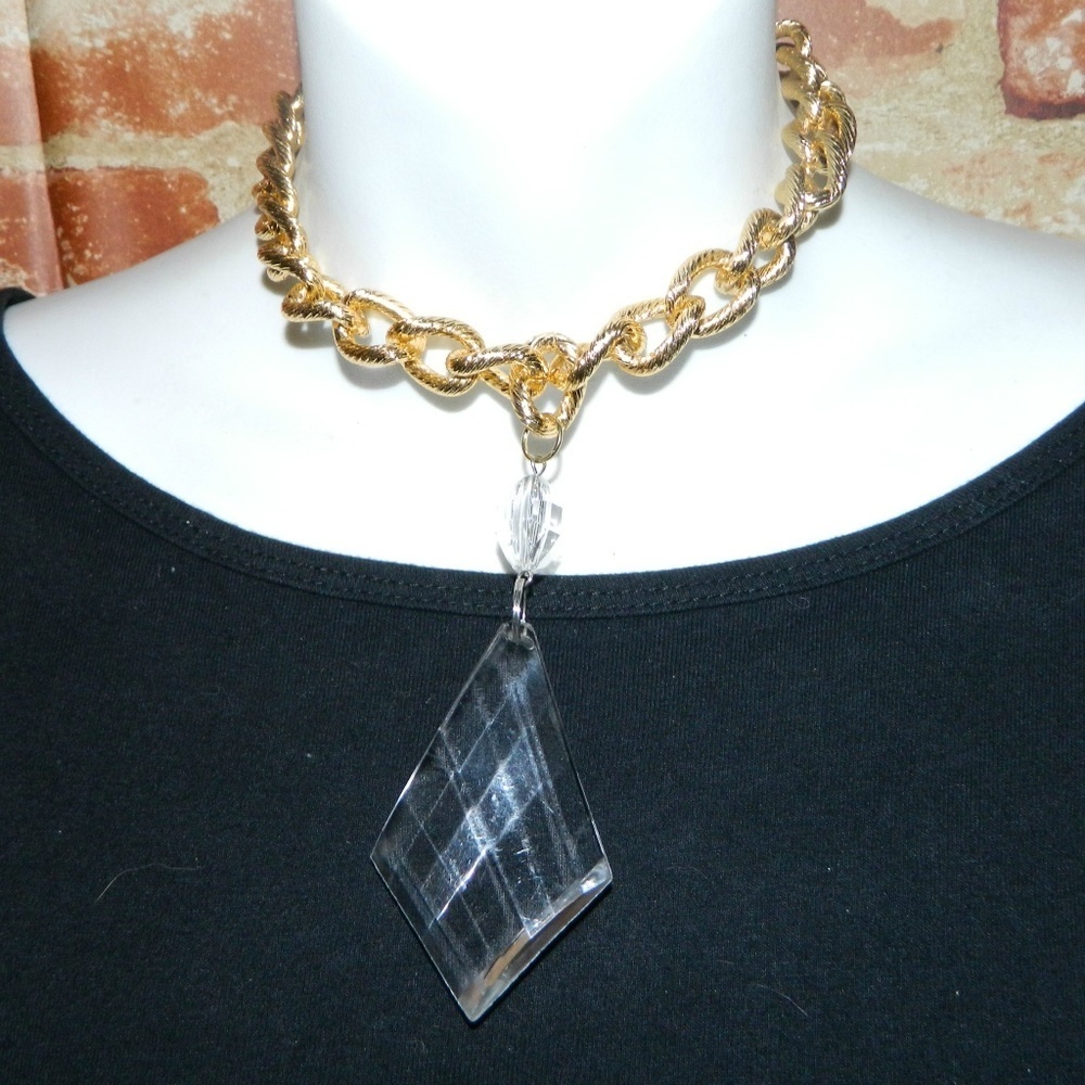 Diamond Crystal Pendant Choker Necklace Gold Plated 20mm Textured Curb Chain